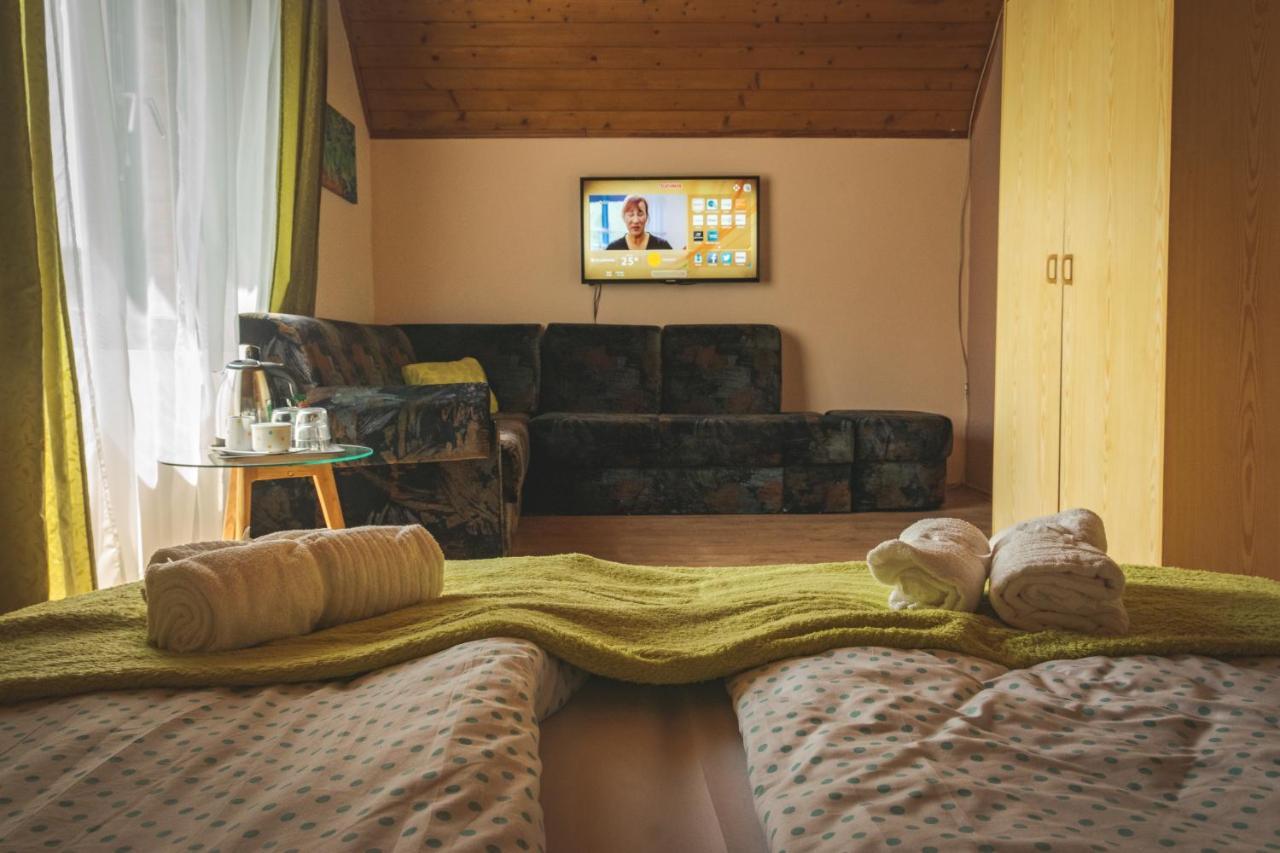 Linett Apartman Hajdúszoboszló Eksteriør billede